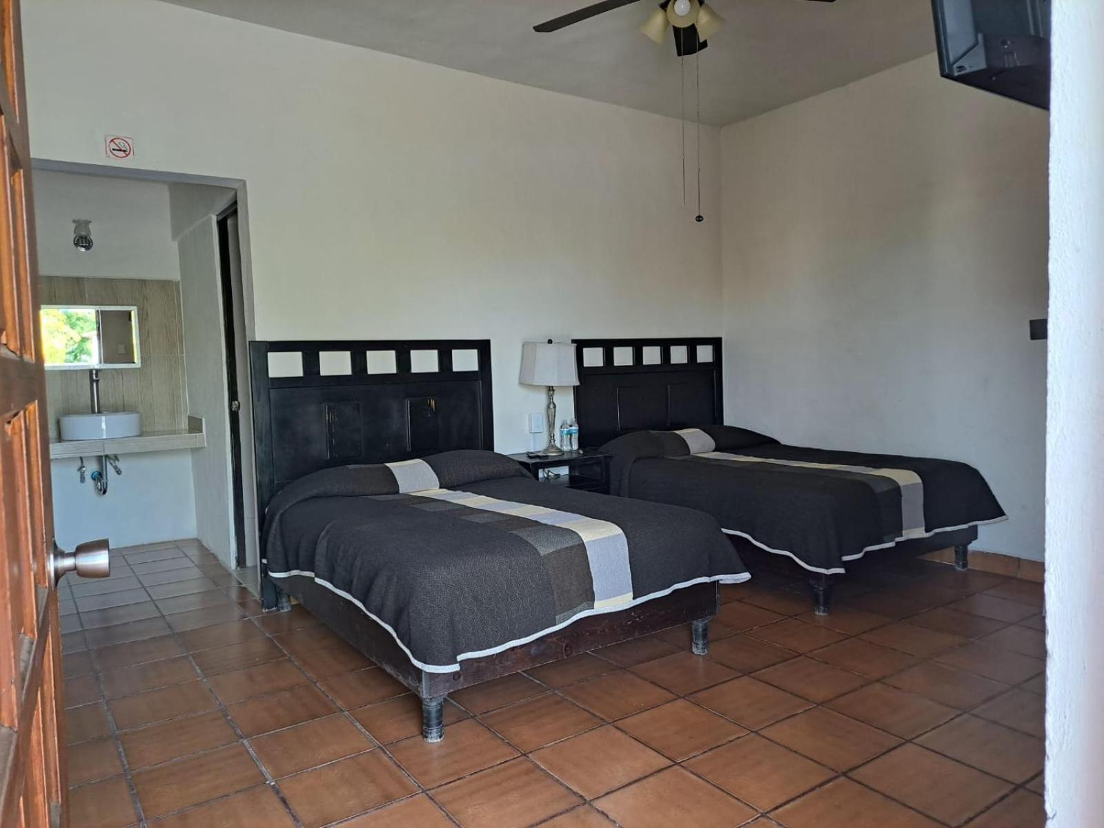 פרס דה לה פואנטה La Ilusion Hotel Campestre Y Balneario מראה חיצוני תמונה